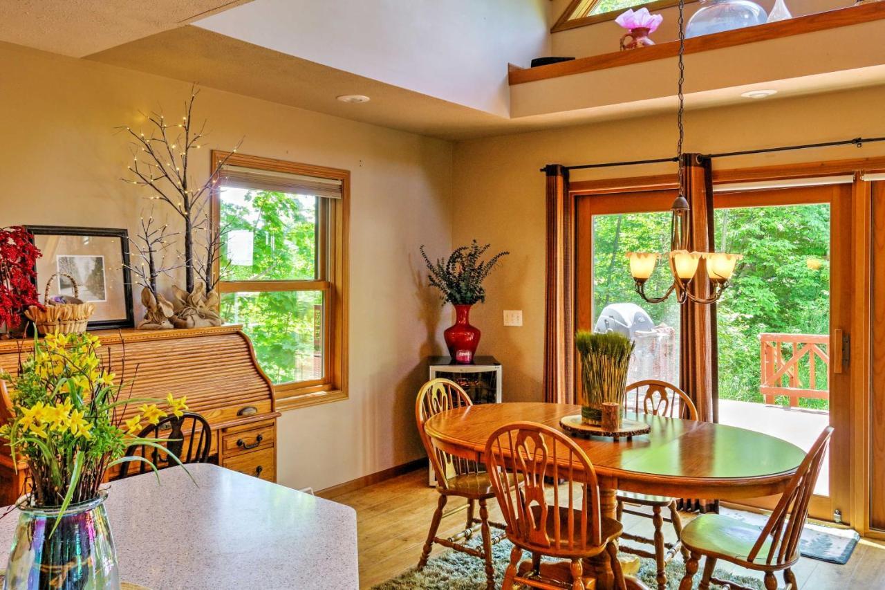 Roomy House On 2 Acres - 2 Mi To Egg Harbor Beach! Bagian luar foto