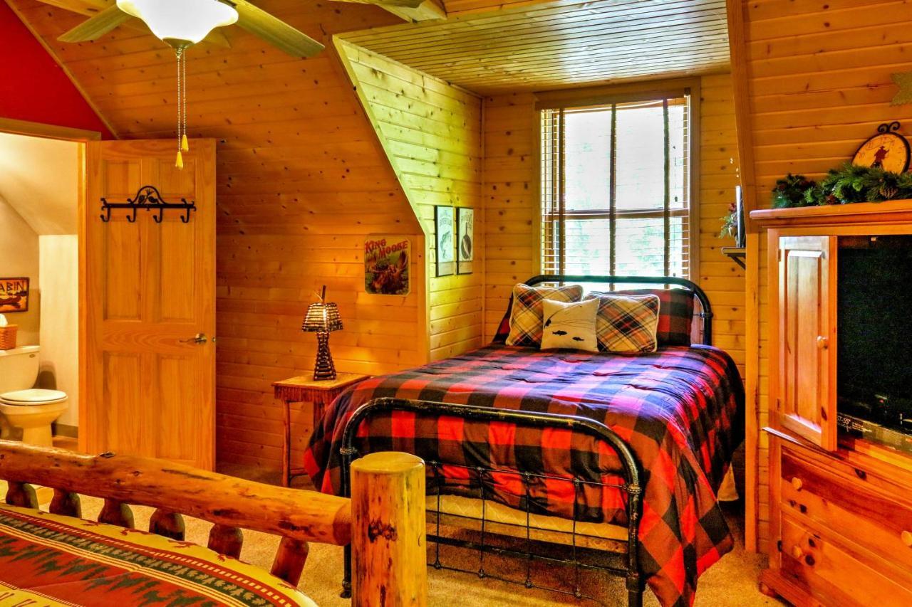 Roomy House On 2 Acres - 2 Mi To Egg Harbor Beach! Bagian luar foto